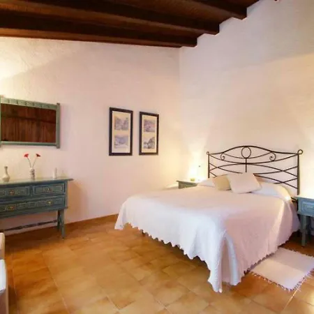 Cuixach - Stone Mallorcan In Польенса