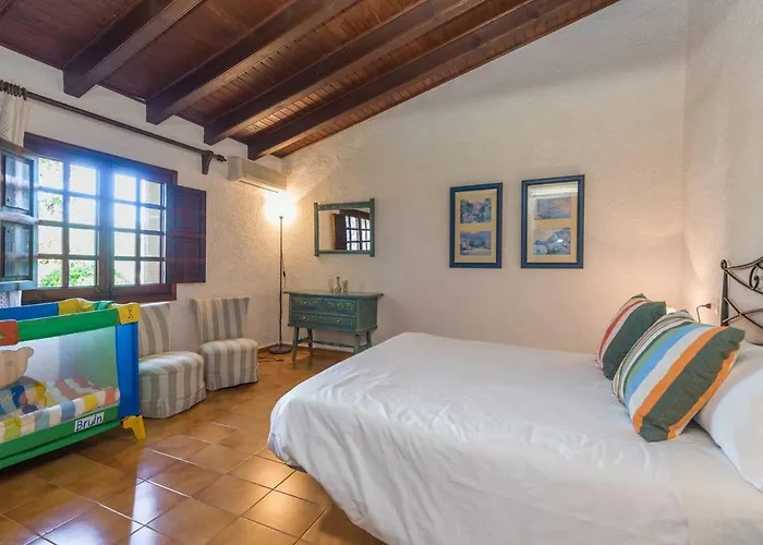 Cuixach - Stone Mallorcan In